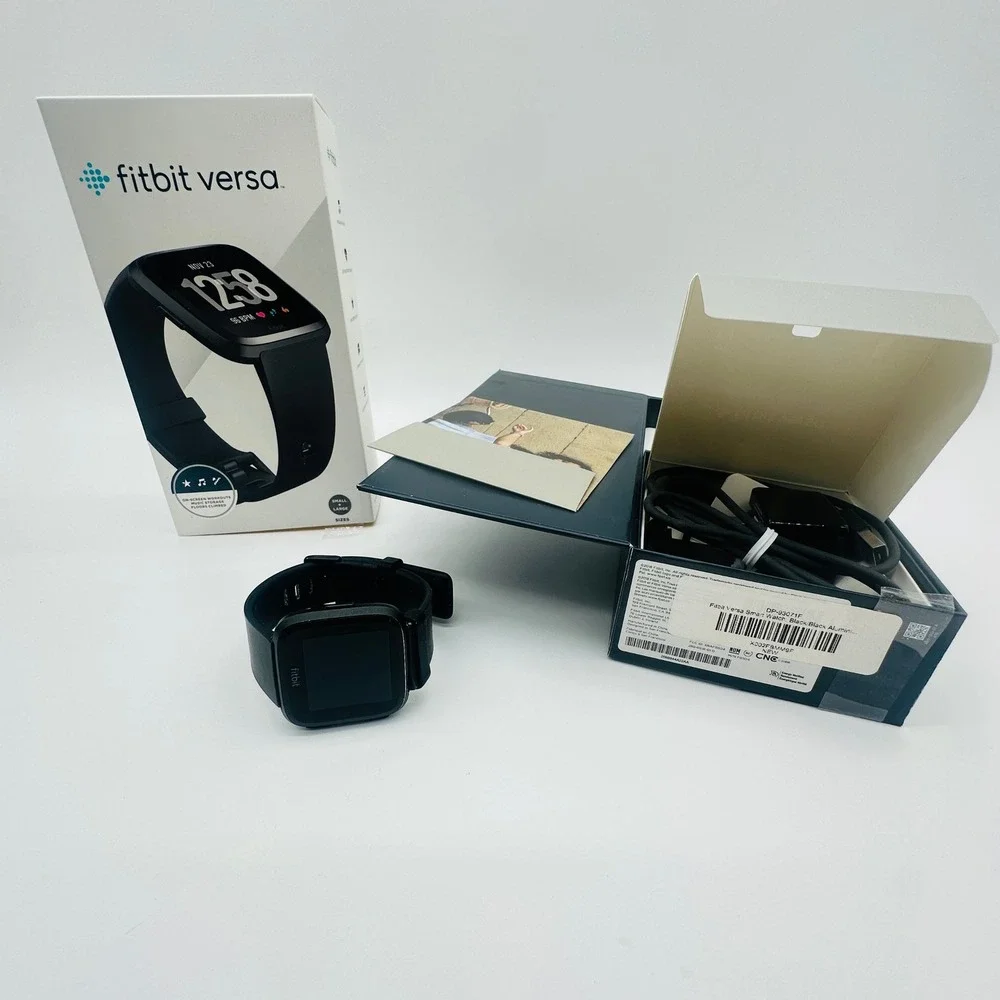 Fitbit Versa Smartwatch Black Black Aluminum Case FB504 Fitness Tracker Tested